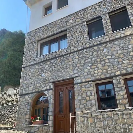 οικία αποζαρι μικρή περσα