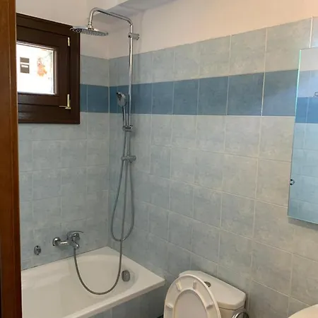 οικία αποζαρι μικρή περσα Apartmán Kastoria