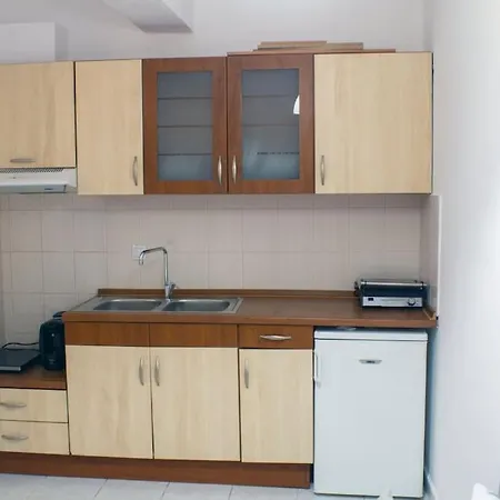 Apartmán οικία αποζαρι μικρή περσα