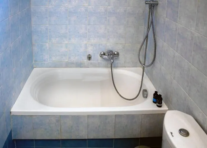 οικία αποζαρι μικρή περσα * 卡斯托里亚