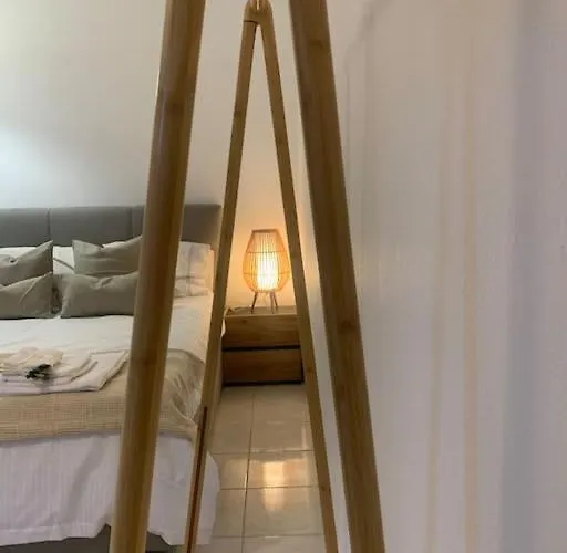 οικία αποζαρι μικρή περσα * 卡斯托里亚