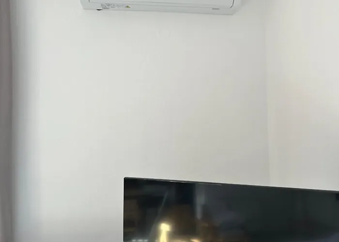 οικία αποζαρι μικρή περσα קסטוריה